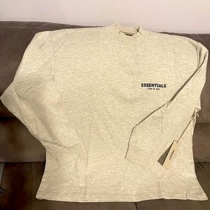Essentials Long Sleeve Tee